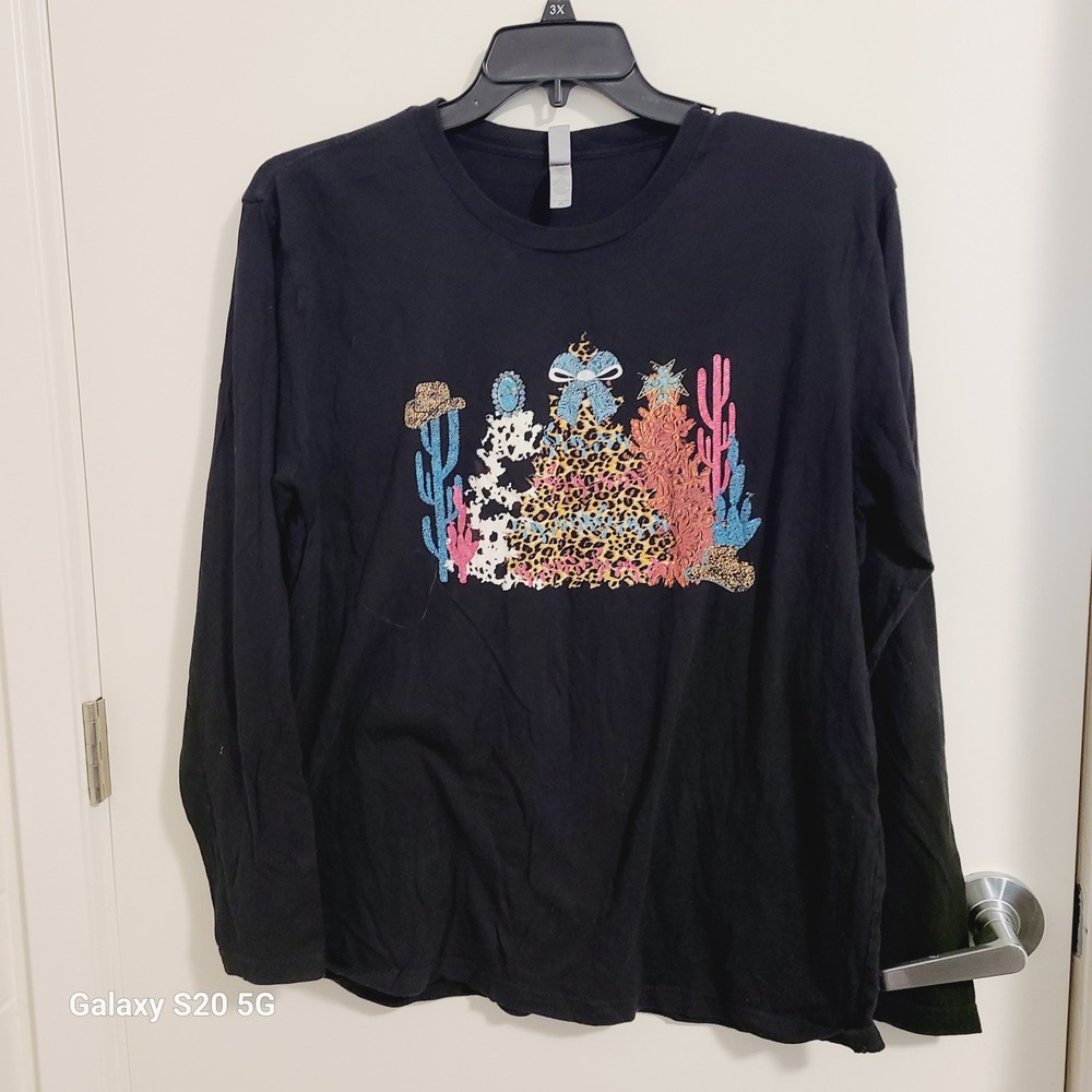 Next Level Apparel‎ XL Black Long Sleeve Christmas Cactus Graphic Tee
